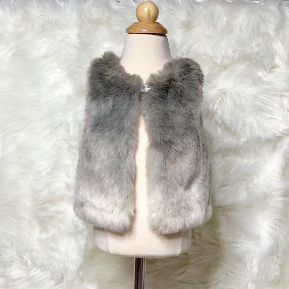 Cynthia Rowley Faux Fur baby Vest 12m